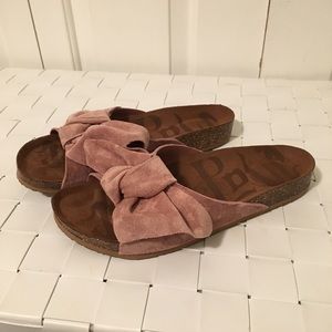 suede bow slides